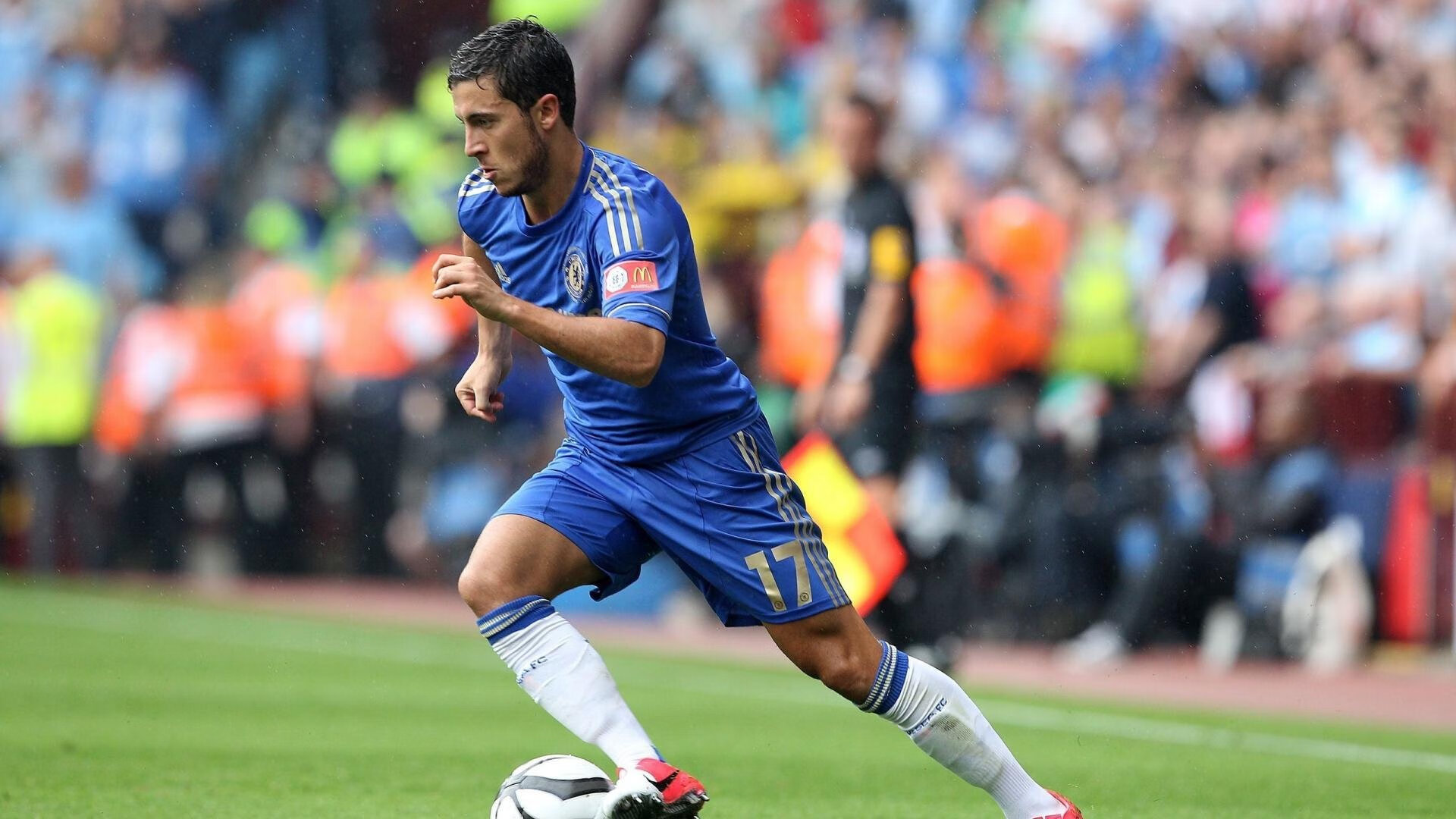 Kering-卡利亚里遭遇球迷示威，俱乐部高层召开紧急会议，卡利亚里新球场开工没