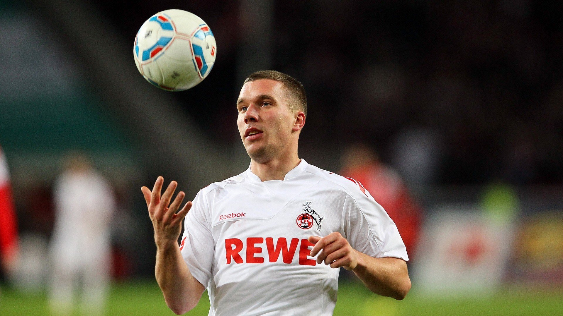 开云体育中国官网-国足中场核心球员状态火热，国足的中场